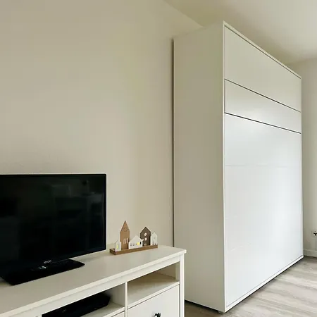 Modernes Westerwaldsteig Mit Balkon Und Klima *