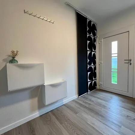 Modernes Westerwaldsteig Mit Balkon Und Klima Apartment