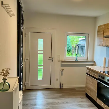 Modernes Westerwaldsteig Mit Balkon Und Klima