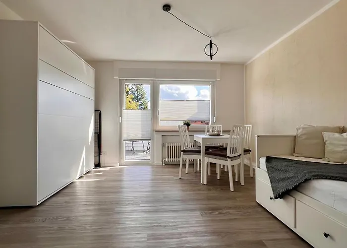 Modernes Westerwaldsteig Mit Balkon Und Klima *